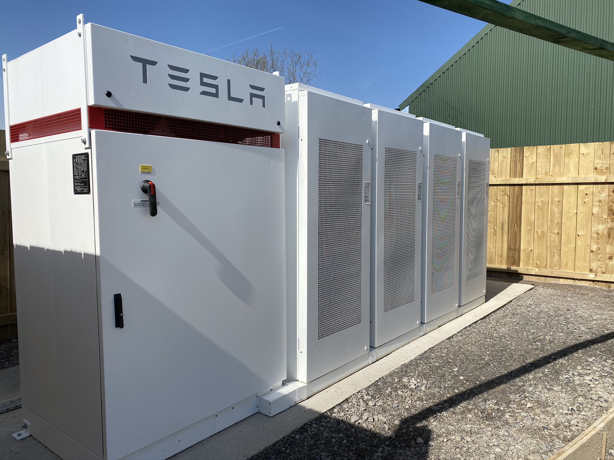 Commercial Battery Storage For Solar Pv Evoenergy 0544